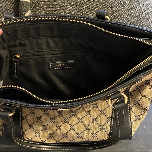 Nine West Black and Tan Patterned Tote - Picture 5 of 6